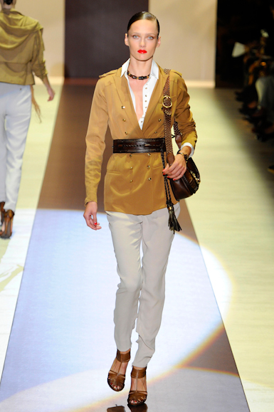 desfile-gucci-milaoverao2011rtw-118