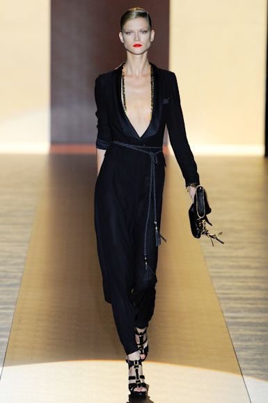 desfile-gucci-milaoverao2011rtw-136