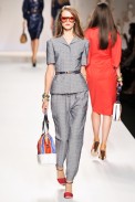 desfile-fendi-milaoverao2011rtw-108
