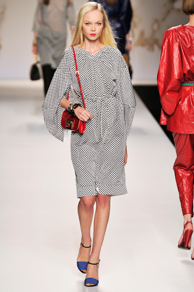 desfile-fendi-milaoverao2011rtw-111