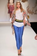 desfile-fendi-milaoverao2011rtw-130