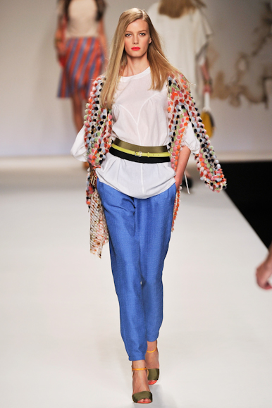 desfile-fendi-milaoverao2011rtw-130