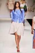 desfile-fendi-milaoverao2011rtw-132