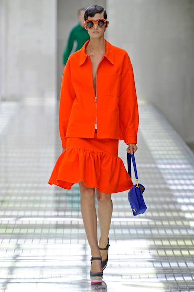 desfile-prada-milaoverao2011rtw-104
