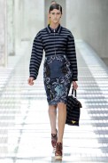 desfile-prada-milaoverao2011rtw-109
