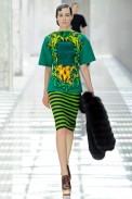 desfile-prada-milaoverao2011rtw-111