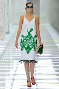 desfile-prada-milaoverao2011rtw-127