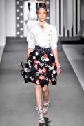 desfile-moschino-milaoverao2011rtw-104