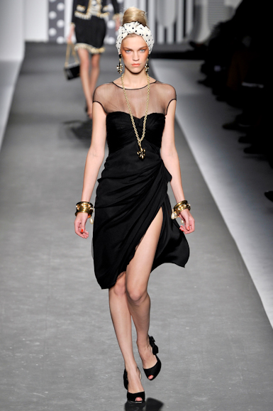 desfile-moschino-milaoverao2011rtw-120