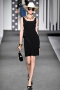desfile-moschino-milaoverao2011rtw-122