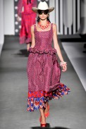 desfile-moschino-milaoverao2011rtw-143