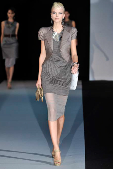 desfile-armani-milaoverao2011rtw-101