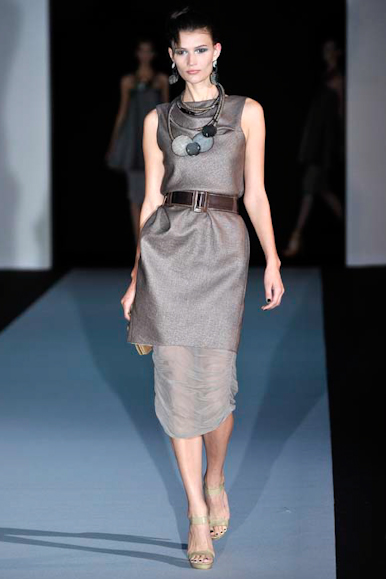 desfile-armani-milaoverao2011rtw-102