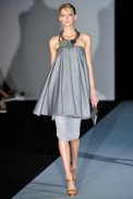 desfile-armani-milaoverao2011rtw-103
