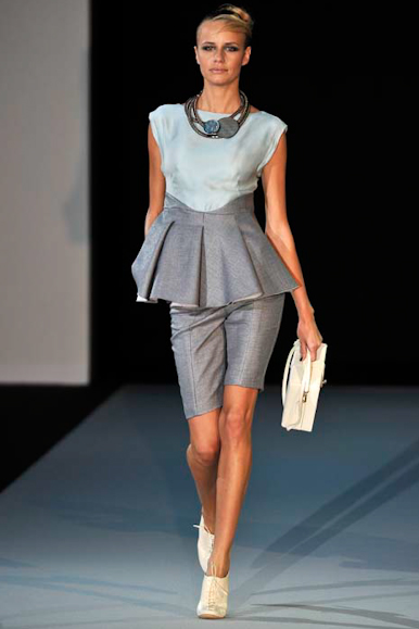 desfile-armani-milaoverao2011rtw-105