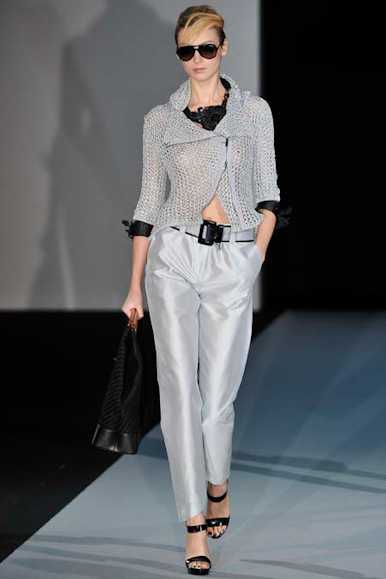 desfile-armani-milaoverao2011rtw-116