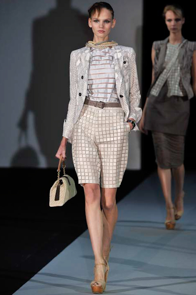 desfile-armani-milaoverao2011rtw-119