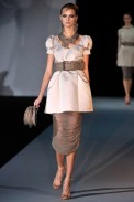 desfile-armani-milaoverao2011rtw-126