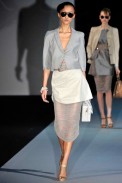 desfile-armani-milaoverao2011rtw-128
