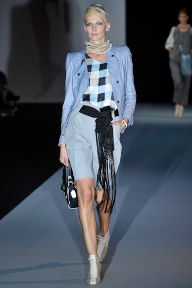 desfile-armani-milaoverao2011rtw-132