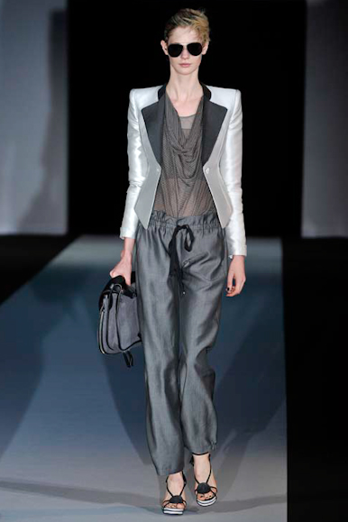 desfile-armani-milaoverao2011rtw-138