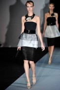 desfile-armani-milaoverao2011rtw-152