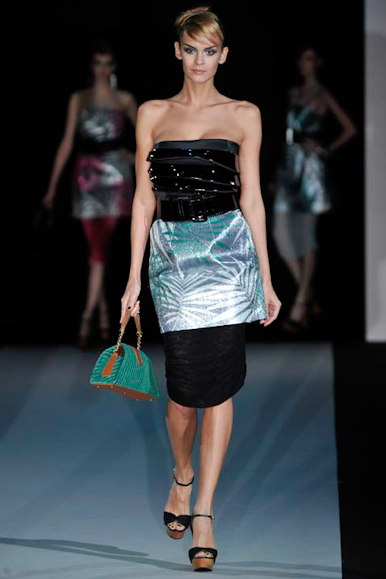 desfile-armani-milaoverao2011rtw-156