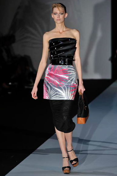 desfile-armani-milaoverao2011rtw-157