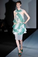 desfile-armani-milaoverao2011rtw-160