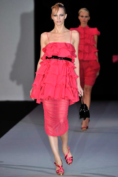 desfile-armani-milaoverao2011rtw-168