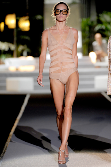 desfile-dsquared2-milaoverao2011rtw-101