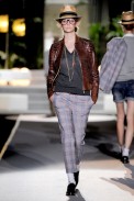 desfile-dsquared2-milaoverao2011rtw-113