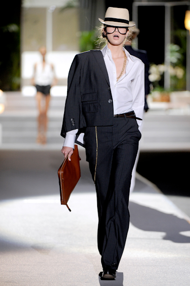 desfile-dsquared2-milaoverao2011rtw-123