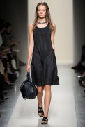 desfile-bottegaveneta-milaoverao2011rtw-101