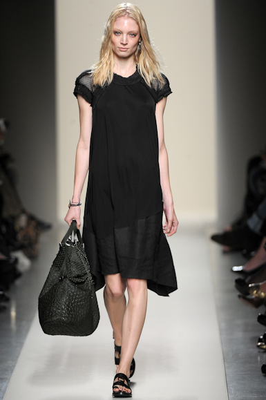 desfile-bottegaveneta-milaoverao2011rtw-103