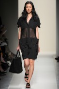 desfile-bottegaveneta-milaoverao2011rtw-105