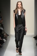 desfile-bottegaveneta-milaoverao2011rtw-107