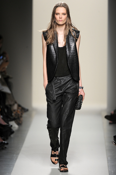 desfile-bottegaveneta-milaoverao2011rtw-107
