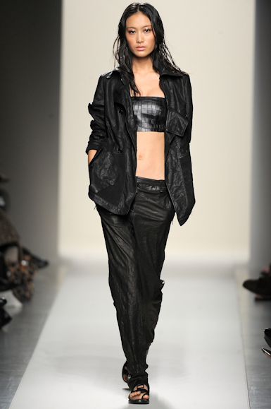 desfile-bottegaveneta-milaoverao2011rtw-109