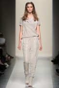 desfile-bottegaveneta-milaoverao2011rtw-123