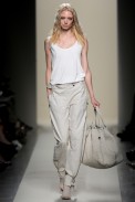 desfile-bottegaveneta-milaoverao2011rtw-125
