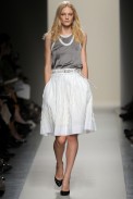 desfile-bottegaveneta-milaoverao2011rtw-130