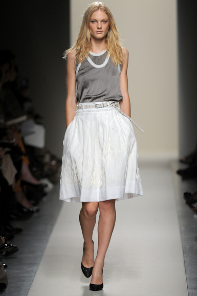 desfile-bottegaveneta-milaoverao2011rtw-130