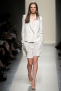 desfile-bottegaveneta-milaoverao2011rtw-137