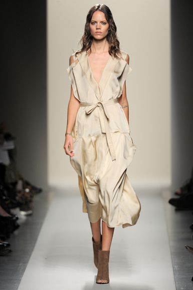 desfile-bottegaveneta-milaoverao2011rtw-140