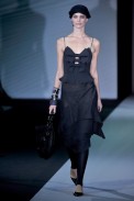 desfile-giorgioarmani-milaoverao2011rtw-119