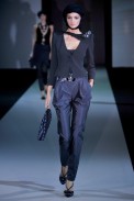 desfile-giorgioarmani-milaoverao2011rtw-122