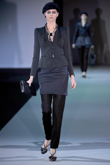 desfile-giorgioarmani-milaoverao2011rtw-124