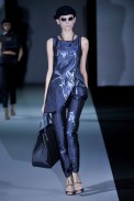 desfile-giorgioarmani-milaoverao2011rtw-126