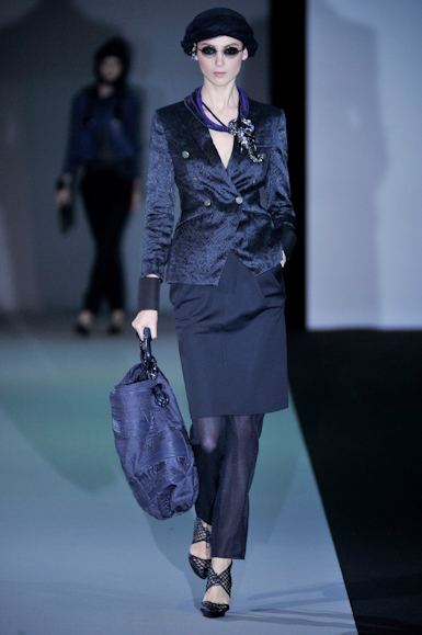 desfile-giorgioarmani-milaoverao2011rtw-129